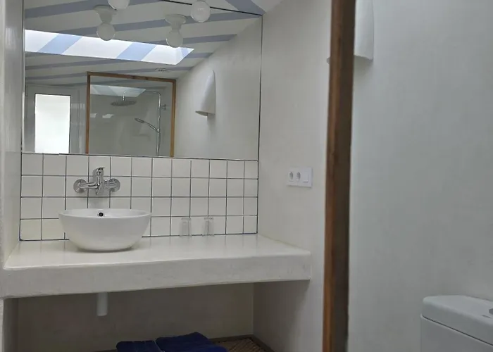 布兰卡斯简易别墅酒店 3*